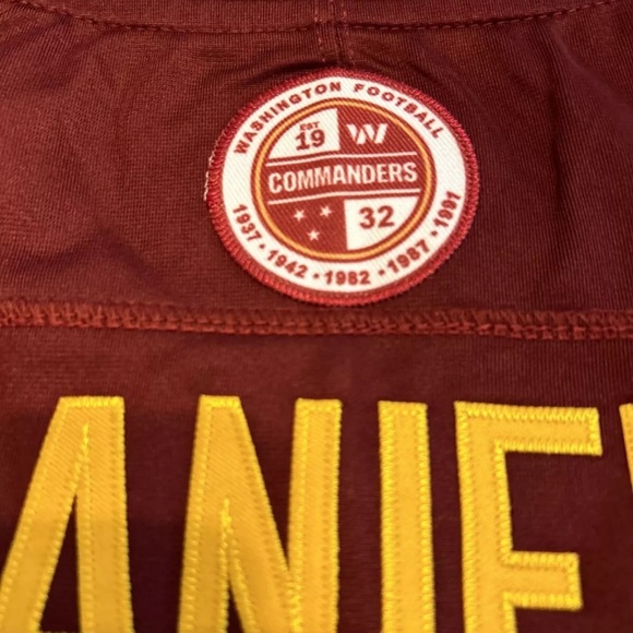 🔥 Washington Commanders Burgundy Jersey featuring #5 "DANIELS" 🔥 - Picture 2 of 6